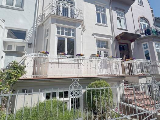 Reihenmittelhaus zum Kauf 949.000 € 8 Zimmer 210 m² 286 m² Grundstück frei ab 01.03.2027 Gete Ost 28211