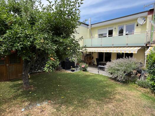 Reihenhaus zur Miete 1.650 € 5 Zimmer 139 m² 160 m² Grundstück frei ab 15.11.2025 Frühlingsweg 18 Ellhofen 74248