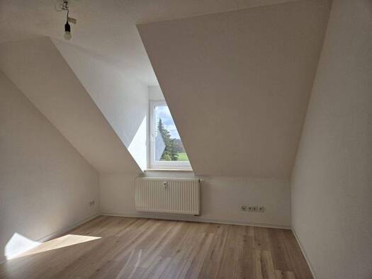 Wohnung zur Miete 330 € 2 Zimmer 46,7 m² 2. Geschoss Großenhainer Straße 77 Meißen 01662