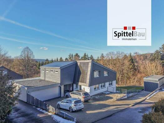 Mehrfamilienhaus zum Kauf 925.000 € 9 Zimmer 327 m² 1.077 m² Grundstück frei ab 01.12.2026 Sulgen Schramberg 78713