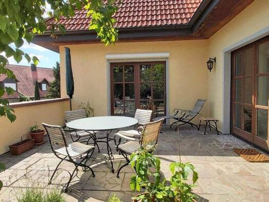 Einfamilienhaus zur Miete 1.390 € 5 Zimmer 150 m² frei ab 01.06.2026 Abtswind 97355