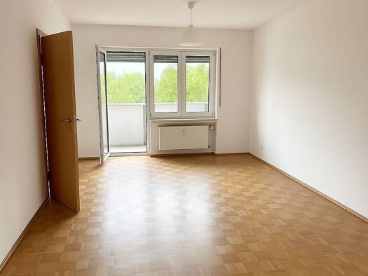 Wohnung zur Miete 950 € 3 Zimmer 83 m² Geschoss 2/11 frei ab sofort Lengfeld Würzburg 97076