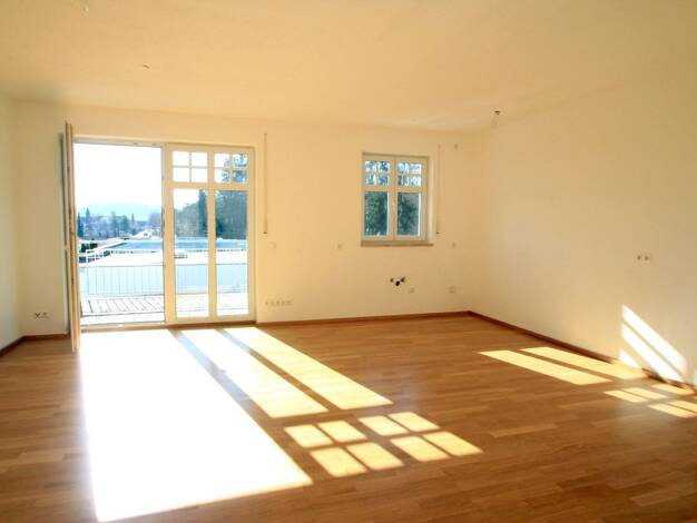 Wohnung zur Miete 860 € 3 Zimmer 90 m² 1. Geschoss frei ab sofort Krumbach 86381
