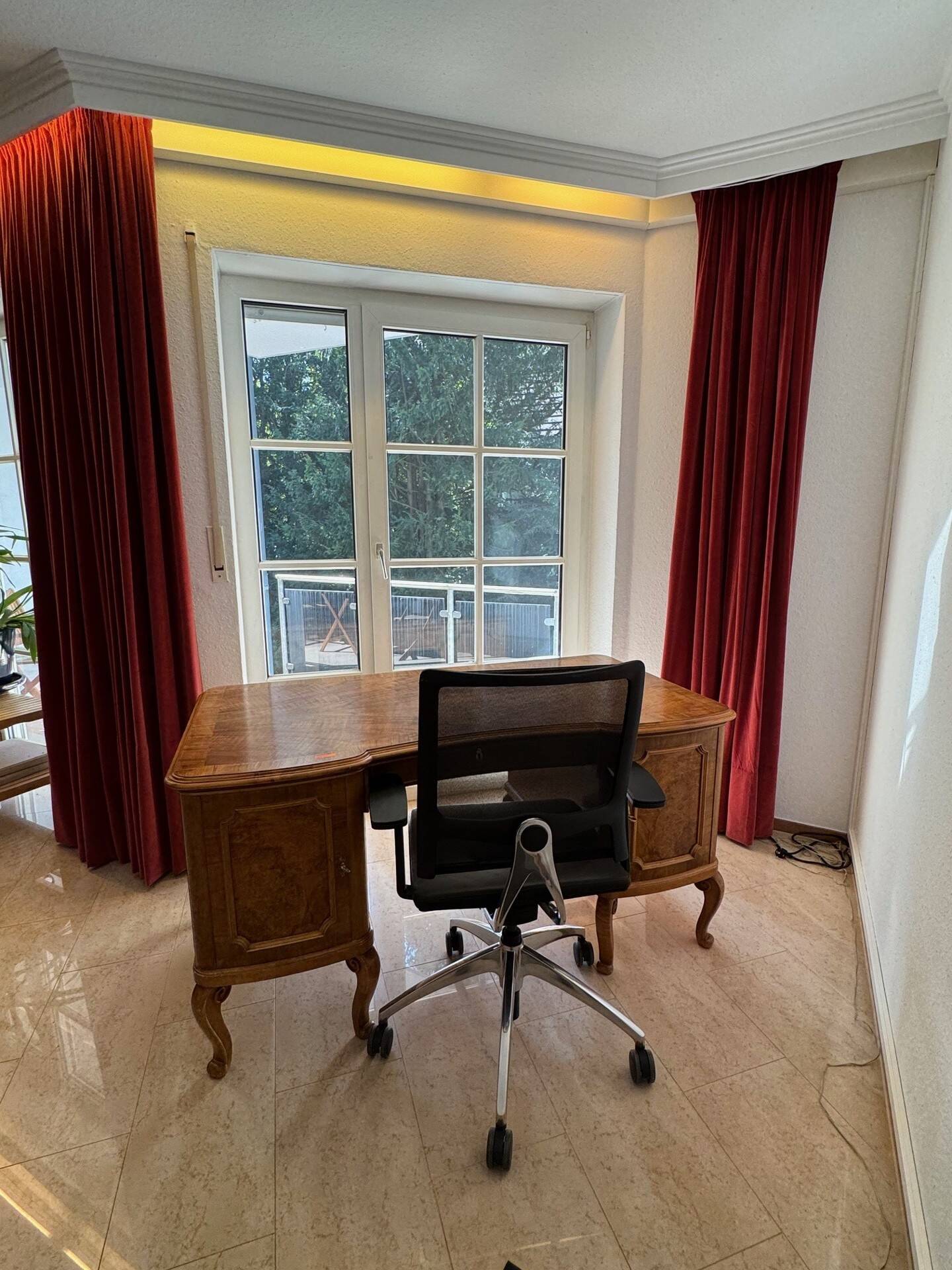 Property thumbnail 11