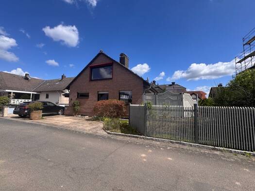 Einfamilienhaus zum Kauf 419.000 € 5 Zimmer 133,8 m² 523 m² Grundstück Schaafheim Schaafheim 64850