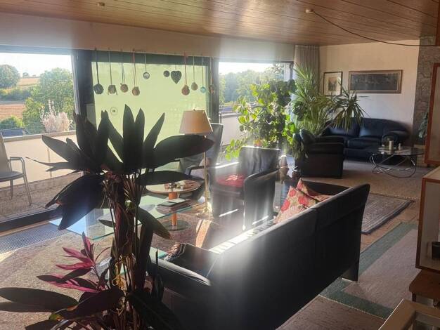Einfamilienhaus zur Miete 1.395 € 6,5 Zimmer 150 m² 4.000 m² Grundstück Frankenbach Heilbronn 74078