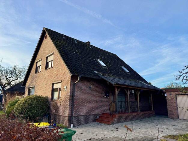 Mehrfamilienhaus zum Kauf 280.000 € 6 Zimmer 140 m² 500 m² Grundstück frei ab sofort An der Weide 52 Soltau 29614