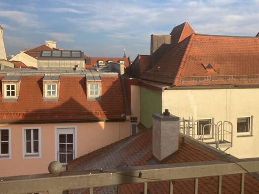 Maisonette zur Miete 1.950 € 5 Zimmer 192 m² Geschoss 2/3 frei ab sofort Spiegelgasse Innenstadt Regensburg 93047