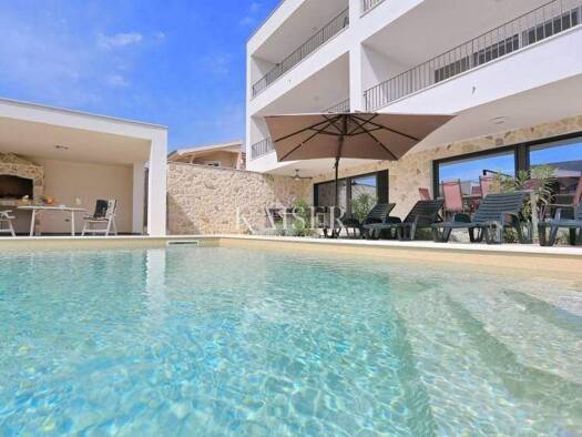 Wohnung zur Miete 890 € 3 Zimmer 66 m² 1. Geschoss Sukosan Sukosan