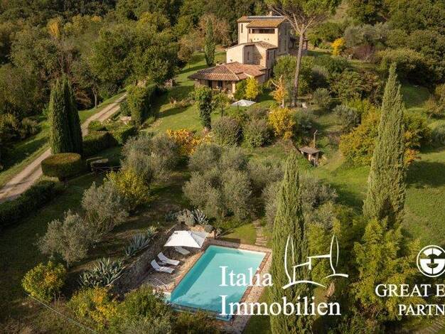 Bauernhaus zum Kauf 1.550.000 € 15 Zimmer 396 m² 83.000 m² Grundstück Citta' Della Pieve 06062