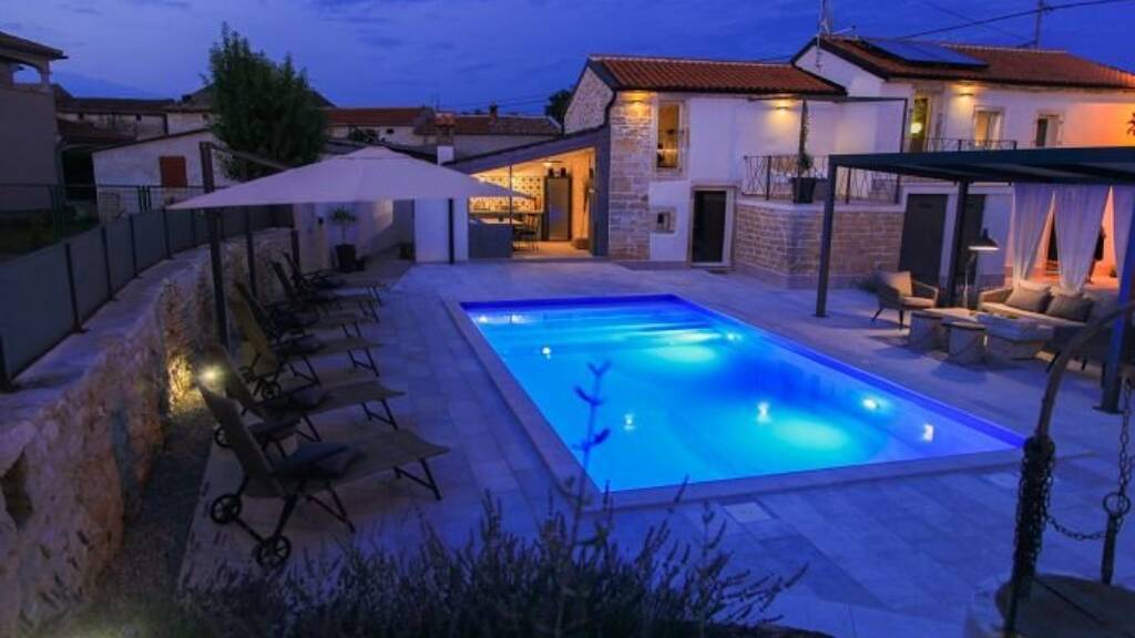 Villa zum Kauf 660.000 € 4 Zimmer 100 m² 450 m² Grundstück Kanfanar 52352