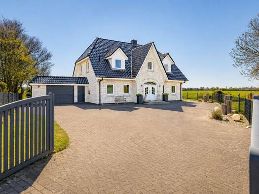 Einfamilienhaus zum Kauf 749.000 € 6 Zimmer 244 m² 1.200 m² Grundstück Westerdeichstrich 25761
