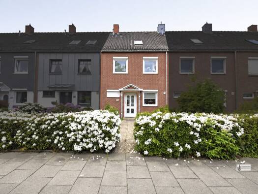 Reihenmittelhaus zum Kauf 324.000 € 5 Zimmer 155 m² 250 m² Grundstück Kattenesch Bremen 28277