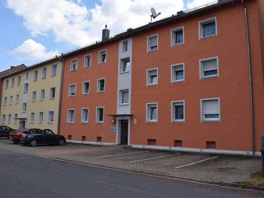 Wohnung zur Miete 472 € 3 Zimmer 70,7 m² 2. Geschoss frei ab 01.11.2026 Lindenstraße 5 Neuhof Neuhof a.d.Zenn 90616