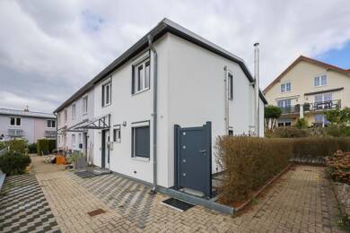 Reihenendhaus zum Kauf 549.000 € 4,5 Zimmer 111,4 m² 254,3 m² Grundstück frei ab sofort Salzert Lörrach 79540