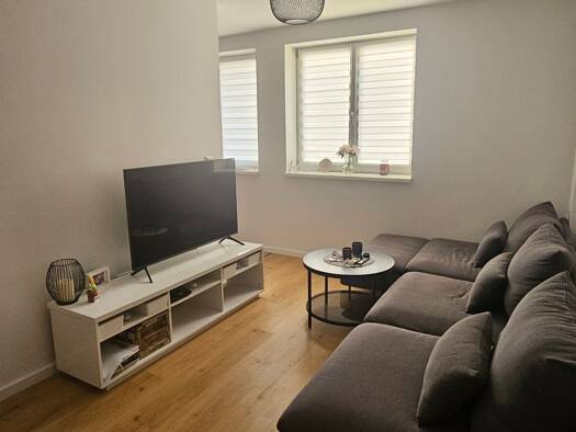 Studio zur Miete 765 € 1 Zimmer 48 m² Geschoss EG/2 frei ab 01.06.2026 Ottostraße 15 Innenstadt Fürth 90762