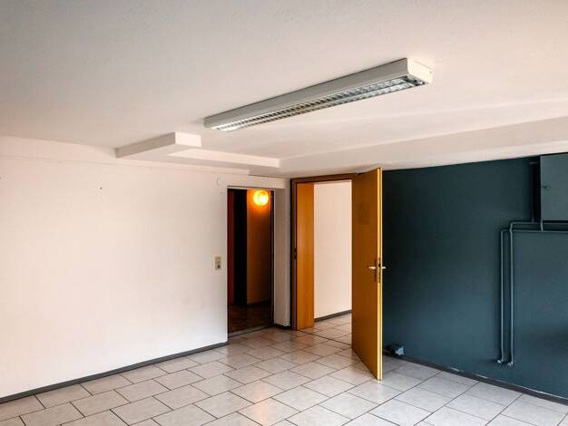 Bürofläche zur Miete 550 € 2 Zimmer 125 m² Bürofläche Stammheim Calw 75365
