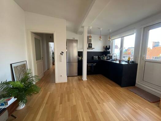 Penthouse zur Miete 2.140 € 3 Zimmer 98 m² Geschoss 5/5 frei ab 01.08.2026 Friedrichshain Berlin 10245