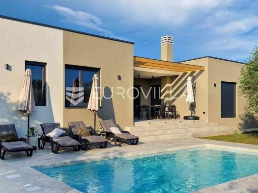 Haus zur Miete 2.800 € 3 Zimmer 160 m² Galizana Vodnjan