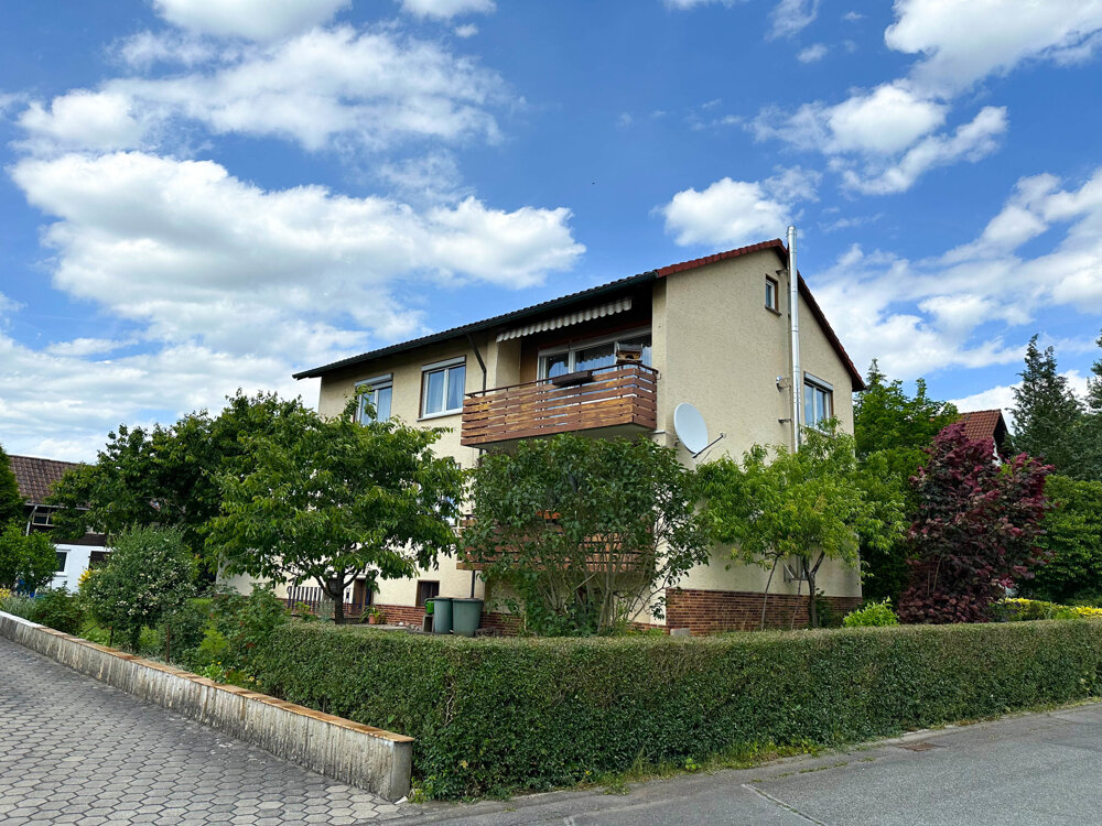 Mehrfamilienhaus zum Kauf 359.000 € 7 Zimmer 167,3 m²<br/>Wohnfläche 909 m²<br/>Grundstück Beiersdorf Coburg / Beiersdorf 96450