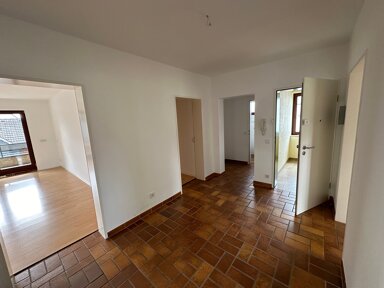 Wohnung zur Miete 1.250 € 4 Zimmer 98 m² 2. Geschoss frei ab sofort Kölner Str. 51 Südstadt 45 Hilden 40723