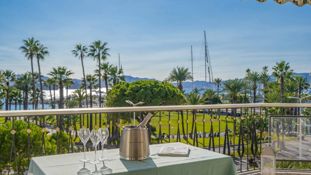 Wohnung zum Kauf 1.840.000 € 4 Zimmer 92,6 m² Petit Juas CANNES 06400