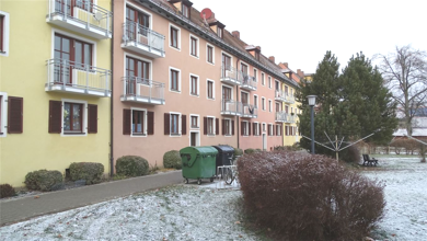 Wohnung zur Miete 368 € 2 Zimmer 66,9 m² EG frei ab sofort Bahnhofstraße 21 Waldsassen Waldsassen 95652