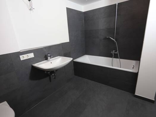 Wohnung zur Miete 700 € 2 Zimmer 82 m² frei ab sofort Am Ellbach 3 Bad Tölz 83646