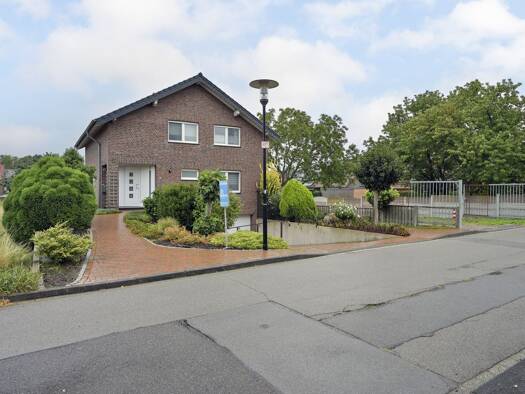 Einfamilienhaus zum Kauf 418.000 € 5 Zimmer 162,3 m² 569 m² Grundstück Höngen Selfkant 52538