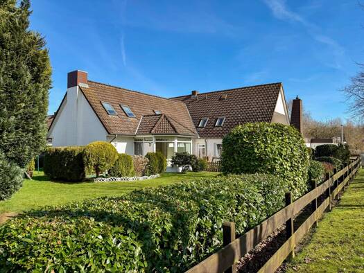 Mehrfamilienhaus zum Kauf 479.000 € 7 Zimmer 300 m² 795 m² Grundstück Friedrichstadt 25840