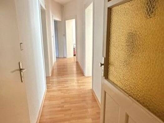 Wohnung zur Miete 640 € 3 Zimmer 90 m² 1. Geschoss frei ab sofort Helsa Helsa 34298