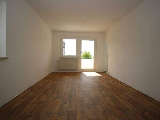Wohnung zur Miete 312 € 3 Zimmer 57,2 m² 1. Geschoss Heinestraße 5 Syrau Rosenbach/Vogtland 08548