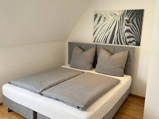 Wohnung zur Miete auf Zeit 2.150 € 2 Zimmer 60 m² frei ab 06.08.2026 Welschneureuter Straße Neureut Neureut 76149