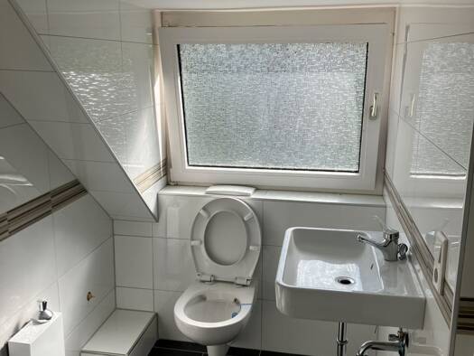 Wohnung zur Miete 565 € 2 Zimmer 49 m² Geschoss 3/4 frei ab sofort Frohnhausen Essen 45145