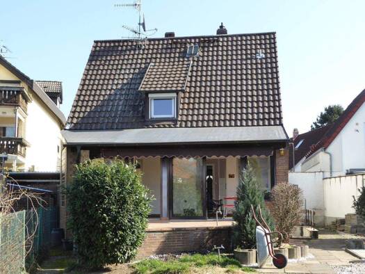 Einfamilienhaus zum Kauf 490.000 € 5 Zimmer 120 m² 569 m² Grundstück frei ab sofort Griesheim 64347