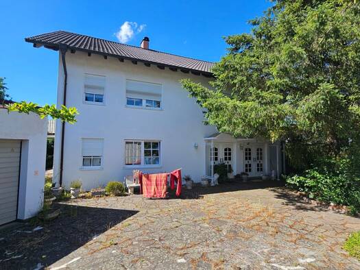Wohnung zur Miete 1.000 € 2 Zimmer 110 m² Geschoss 2/3 frei ab sofort Fliederstraße 30 Alt-Saarbrücken Saarbrücken 66119