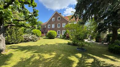 Doppelhaushälfte zum Kauf 349.000 € 7 Zimmer 203,7 m² 1.046 m² Grundstück Wolfen Bitterfeld-Wolfen 06766