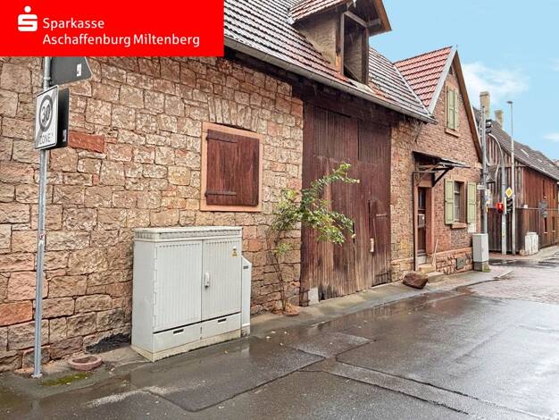 Mehrfamilienhaus zum Kauf 330.000 € 7 Zimmer 210 m² 399 m² Grundstück Pflaumheim Großostheim 63762