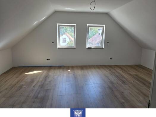 Maisonette zur Miete 1.250 € 4 Zimmer 106 m² frei ab 01.10.2025 Großräschen 01983