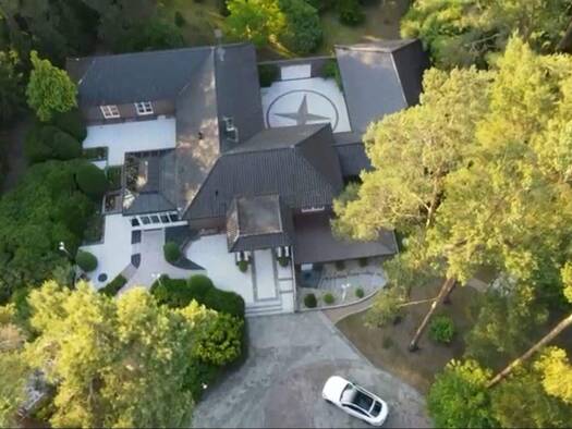 Villa zur Miete 10.900 € 11 Zimmer 664 m² 22.447 m² Grundstück frei ab sofort Asendorf 21271