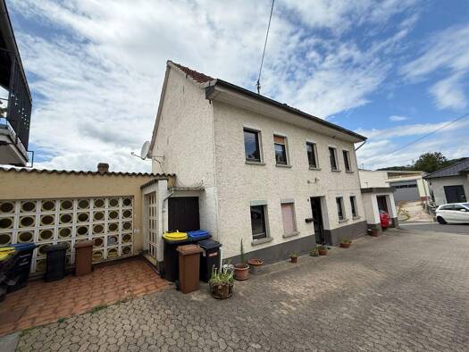 Einfamilienhaus zum Kauf provisionsfrei 150.000 € 5 Zimmer 125 m² 207 m² Grundstück Warmsroth 55442