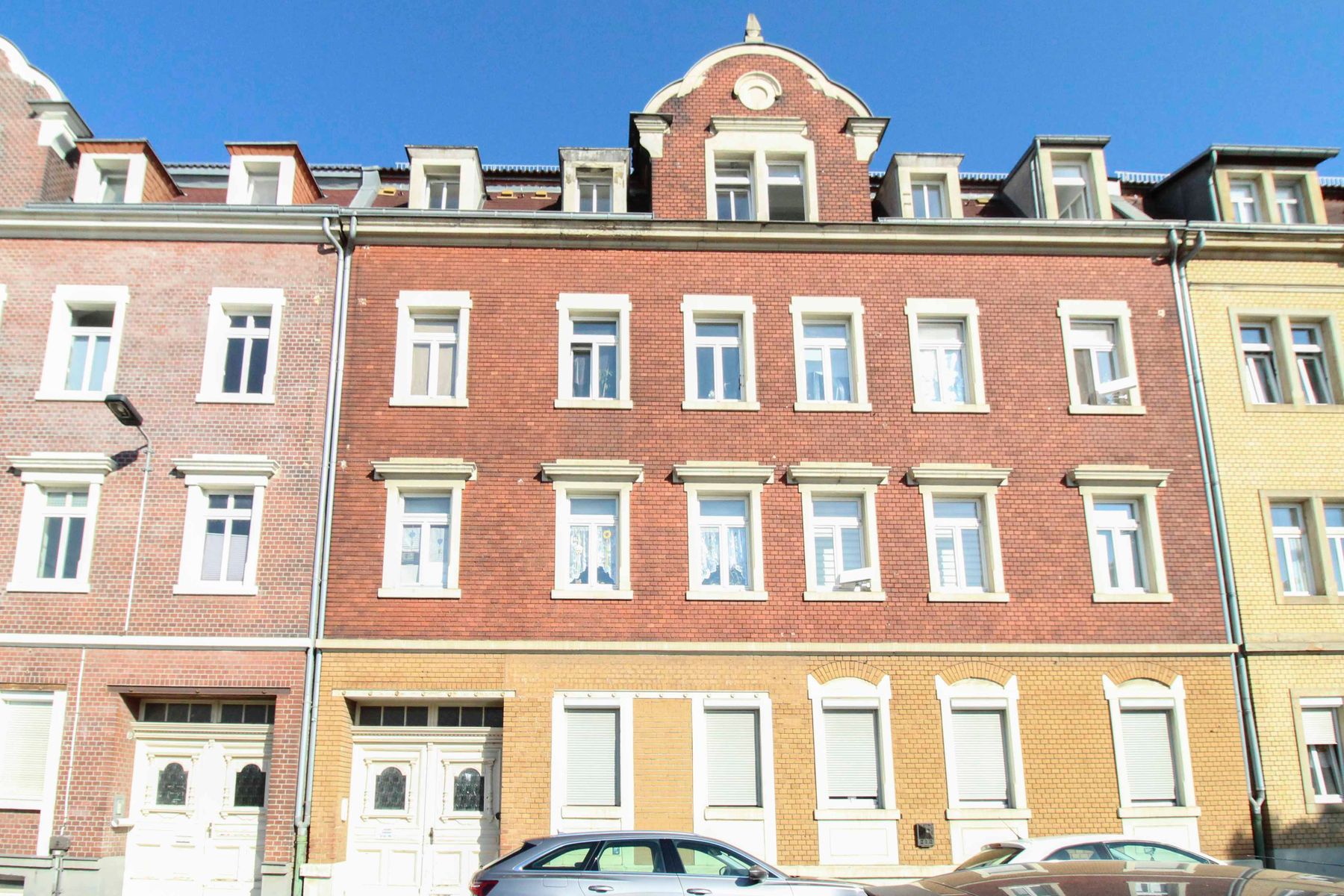 Mehrfamilienhaus zum Kauf als Kapitalanlage geeignet 690.000 € 55 Zimmer 1.089 m²<br/>Wohnfläche 1.340,1 m²<br/>Grundstück Gröba Riesa 01591