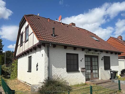 Haus zum Kauf 199.000 € 4 Zimmer 115 m² 275 m² Grundstück Wipshausen Edemissen 31234