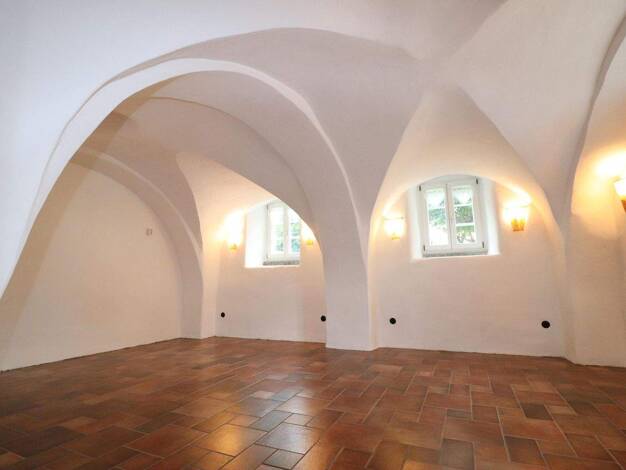 Einfamilienhaus zum Kauf 9 Zimmer 204 m² 289 m² Grundstück Lichtenberg 95192