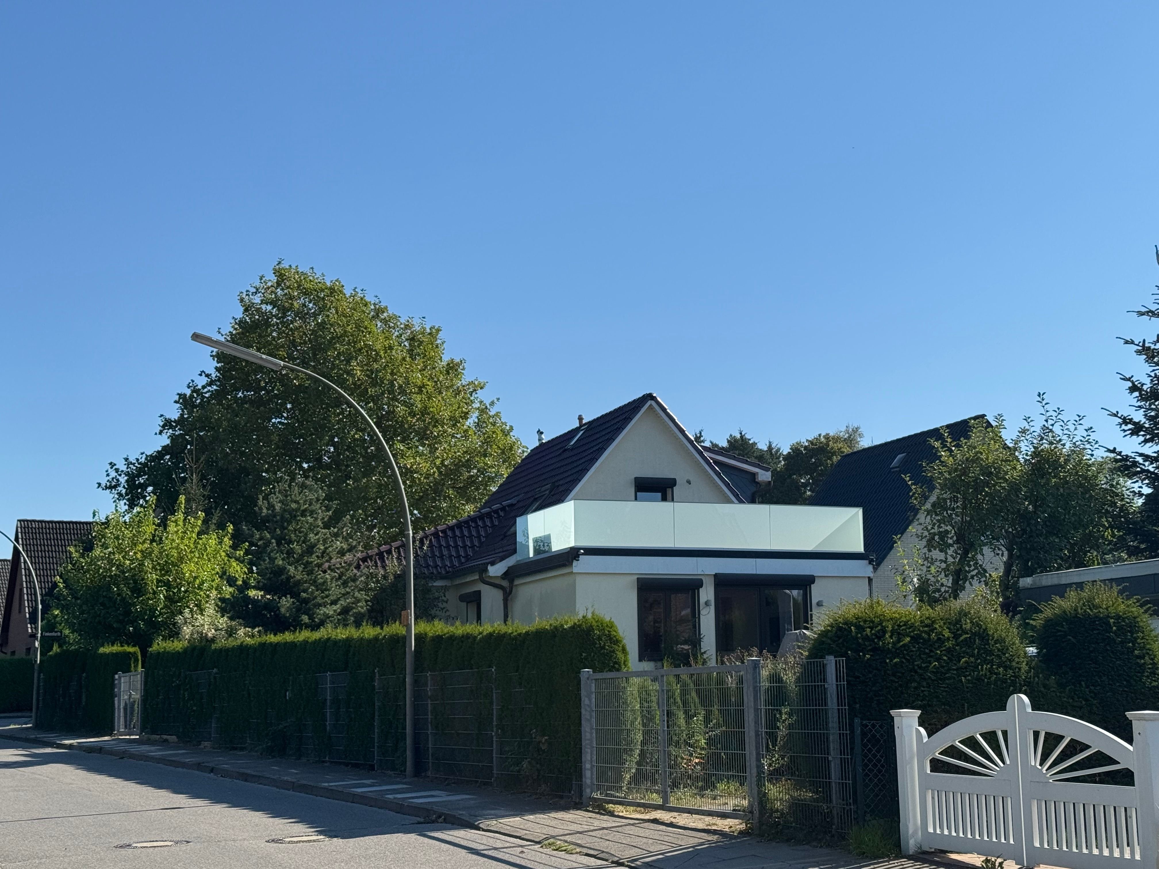 Einfamilienhaus zur Miete 2.760 € 5,5 Zimmer 167,4 m²<br/>Wohnfläche 740 m²<br/>Grundstück 01.01.2025<br/>Verfügbarkeit Rahlstedt Hamburg 22147