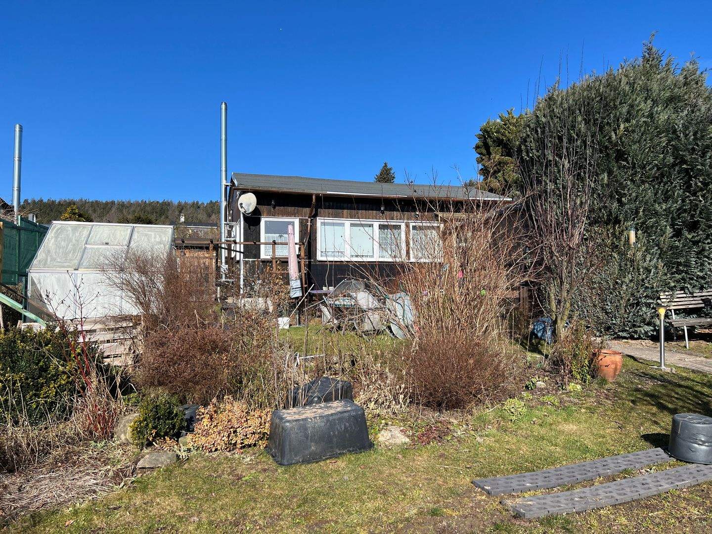 Immobilie in Ilmenau - Garten mit hochwertigem Gartenhaus - Eigentumsland - Bild 0