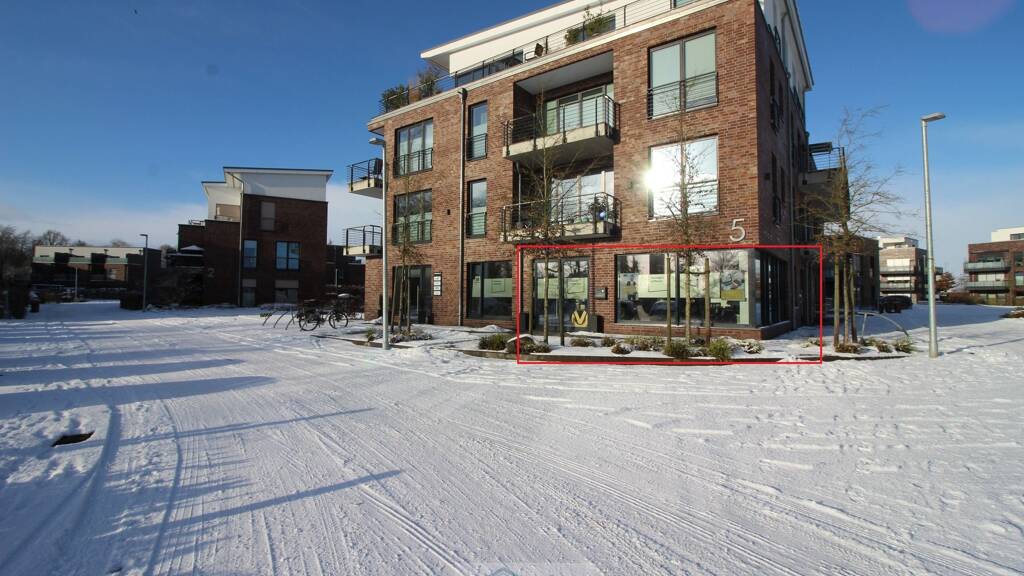 Investement: modernes Büro/ Praxis am Festplatz