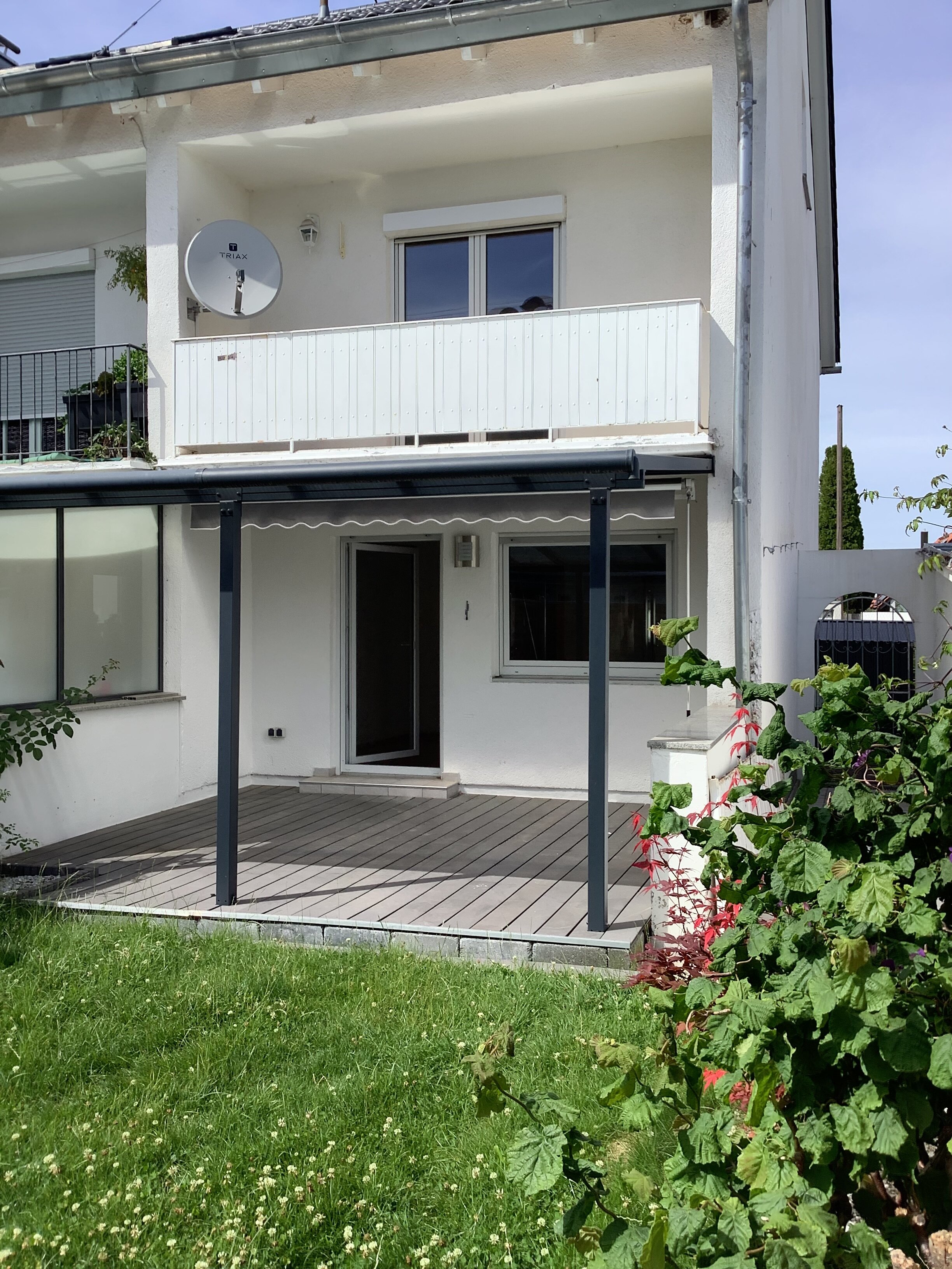 Haus zur Miete 1.350 € 4 Zimmer 90 m²<br/>Wohnfläche 200 m²<br/>Grundstück ab sofort<br/>Verfügbarkeit Tannenstr.. 16 Königsbrunn 86343