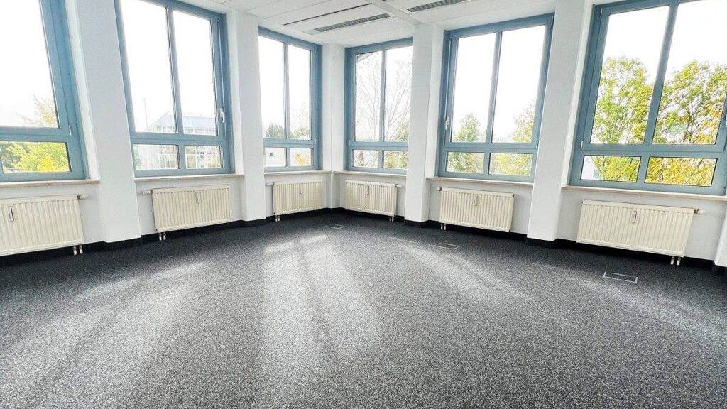 Bürofläche zur Miete 349,4 m² Bürofläche Lilienthalstr. 25-29 Hallbergmoos 85399