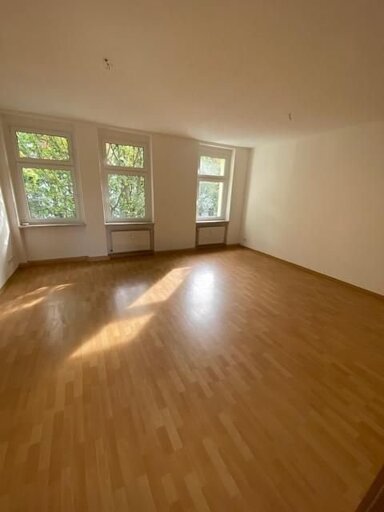 Wohnung zur Miete Wohnen auf Zeit 520 € 3 Zimmer 79,6 m² frei ab 30.11.2024 Luther Str. . Fichtestraße / Ambrosiusplatz Magdeburg 39112